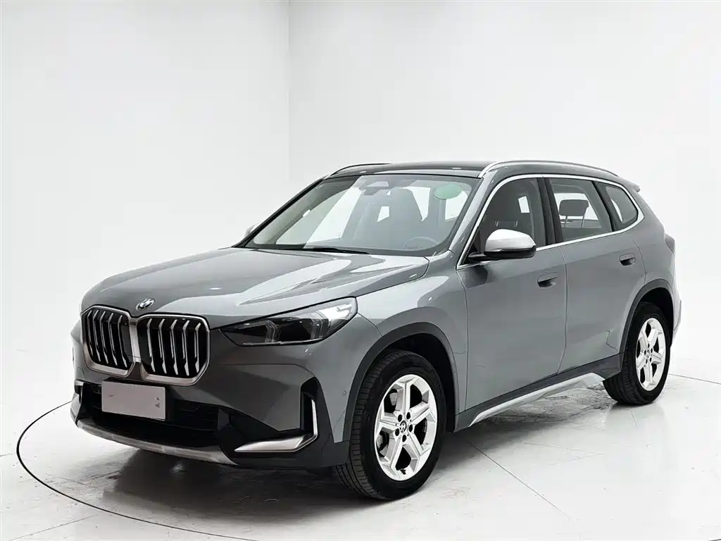BMW X1 2023 — фото 1