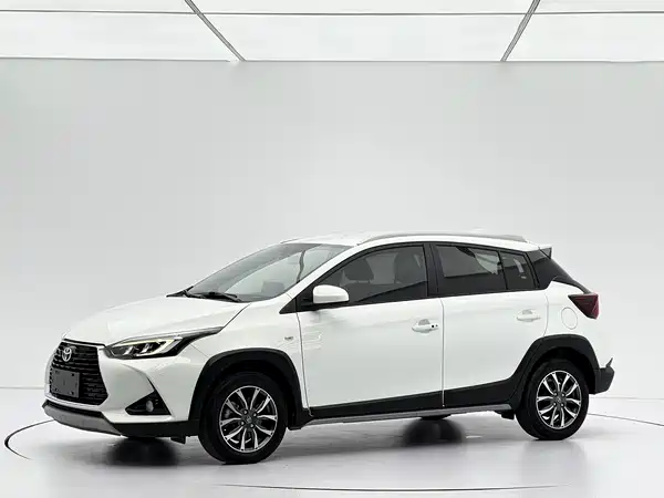 Toyota Yaris L 2023