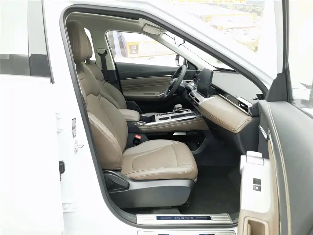 GAC Motor Trumpchi GS4 2024 — фото 23