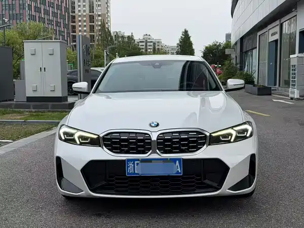 BMW 3 Series 2024