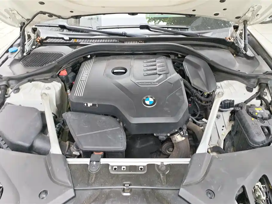BMW 5 Series 2022 — фото 10