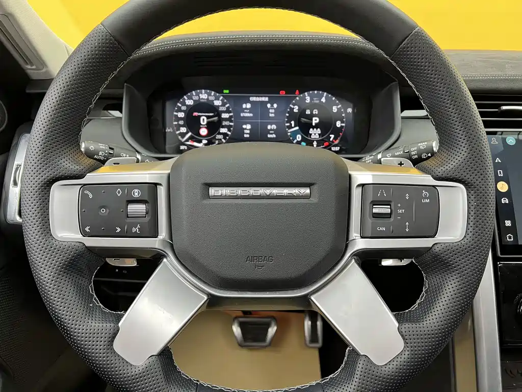 Land Rover Discovery 2024 — фото 10