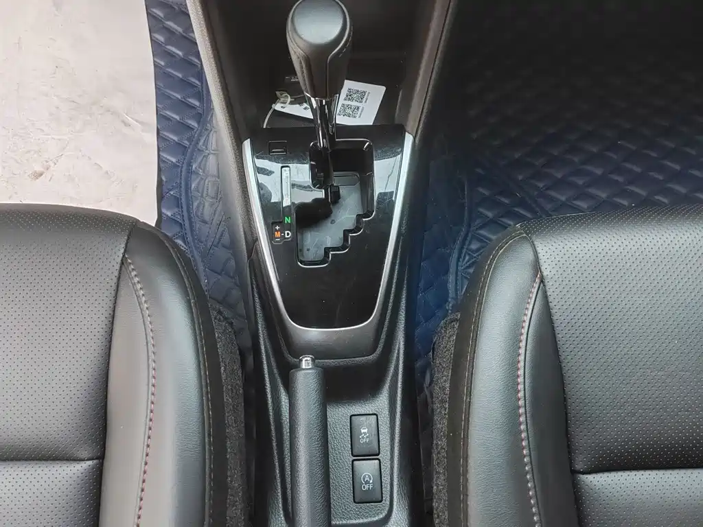 Toyota Yaris L 2022 — фото 18