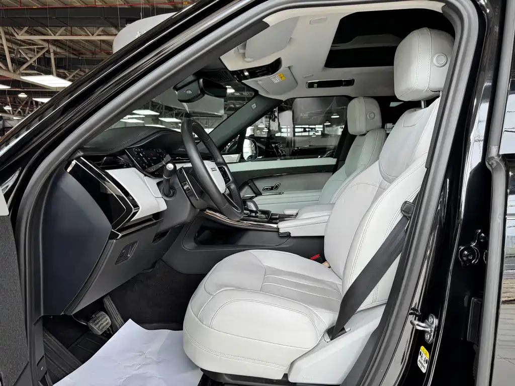 Land Rover Range Rover Sport 2024 — фото 16