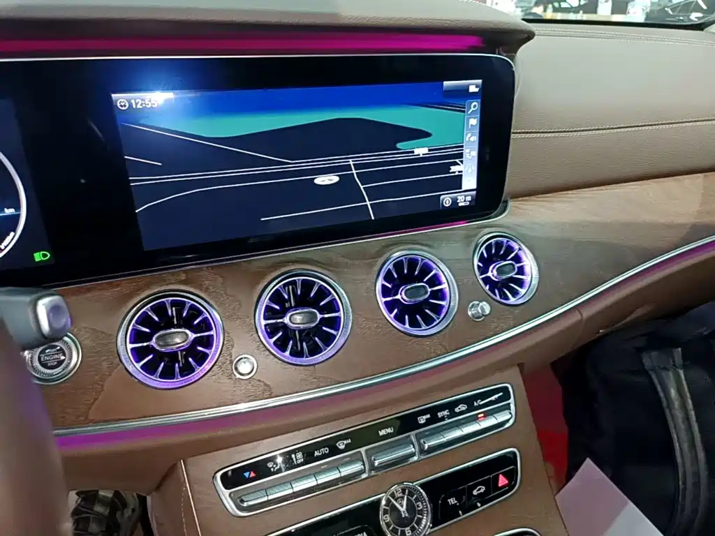 Mercedes-Benz E-Class 2020 — фото 13