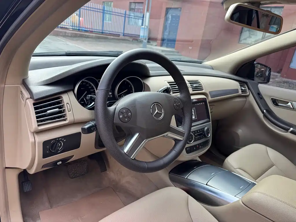 Mercedes-Benz R-Class 2014 — фото 12