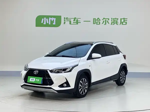 Toyota Yaris L 2022