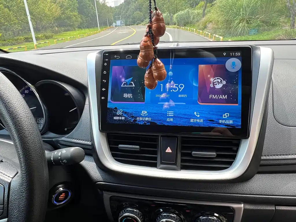 Toyota Yaris L 2018 — фото 15