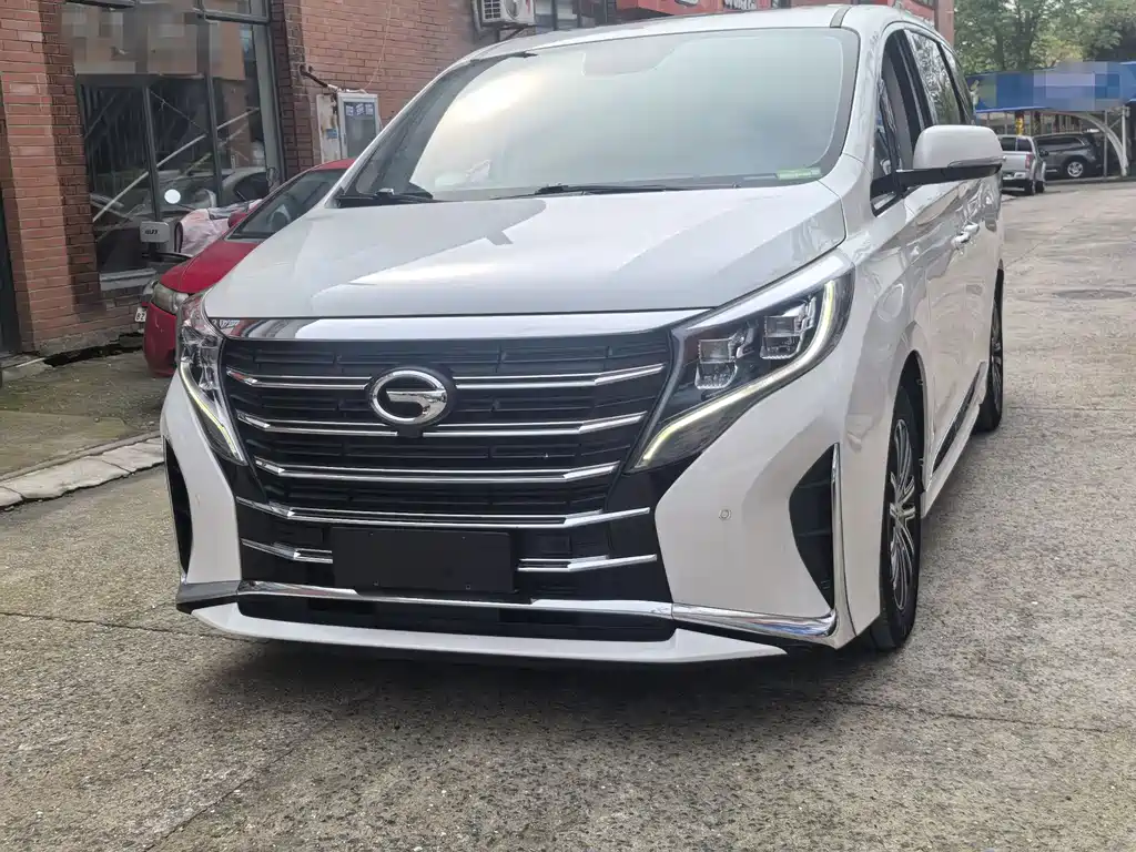 GAC Motor Trumpchi M8 2022 — фото 1
