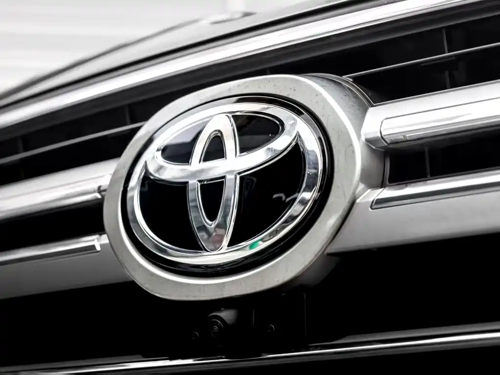 Toyota Land Cruiser 2019 — фото 6
