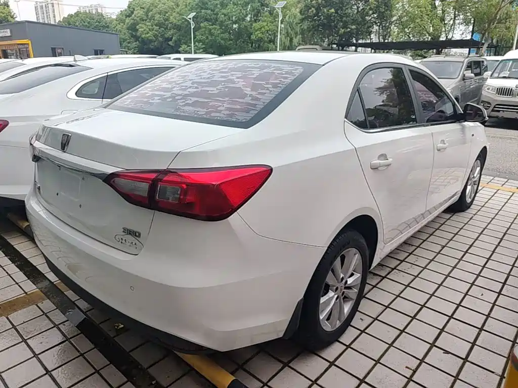 Roewe 360 2016