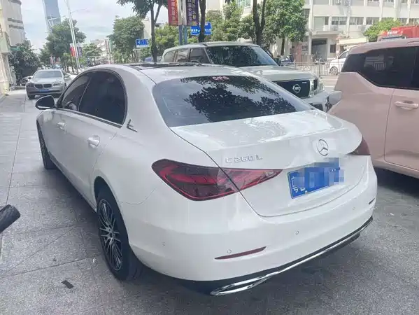 Mercedes-Benz C-Class 2025
