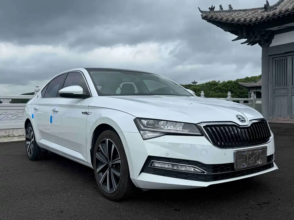 Skoda Superb 2022