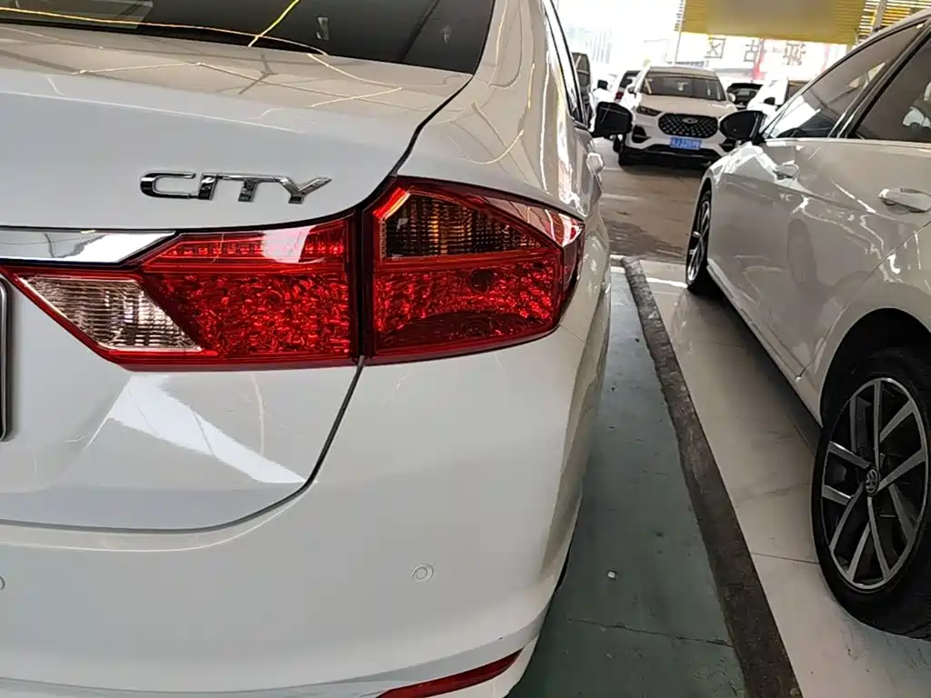 Honda City 2018 — фото 8