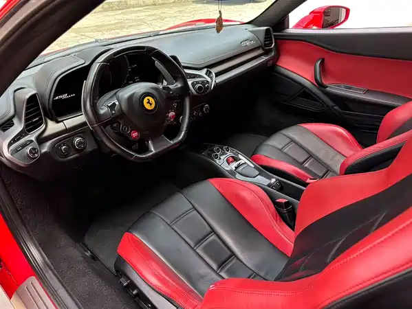 Ferrari 458 2012