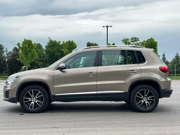 Volkswagen Tiguan 2015