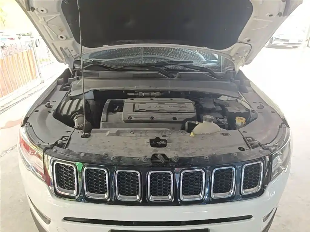 Jeep Compass 2019 — фото 20