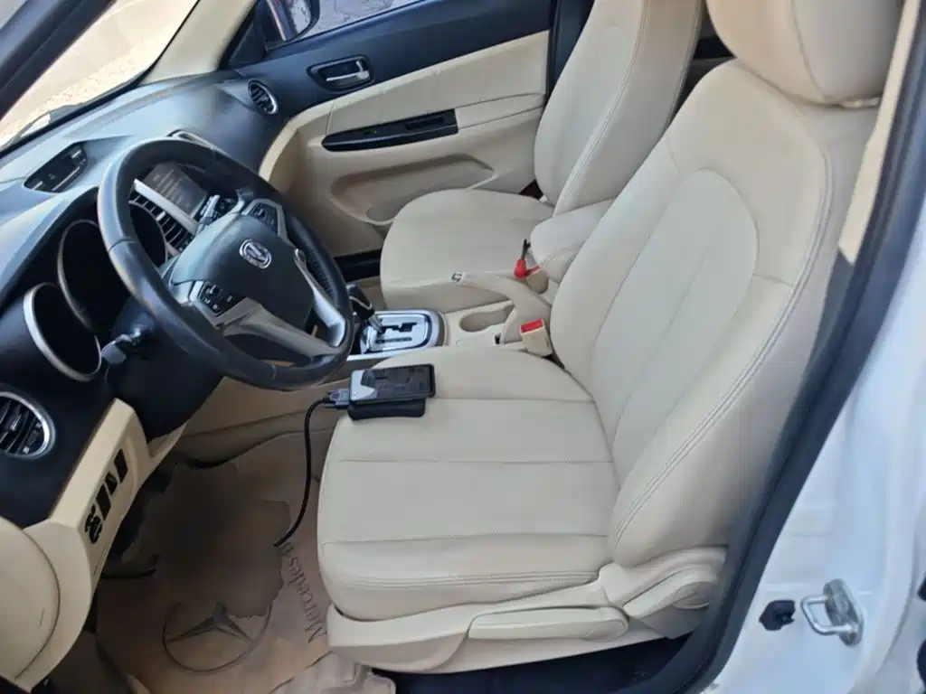 Changan Escape 2015 — фото 15