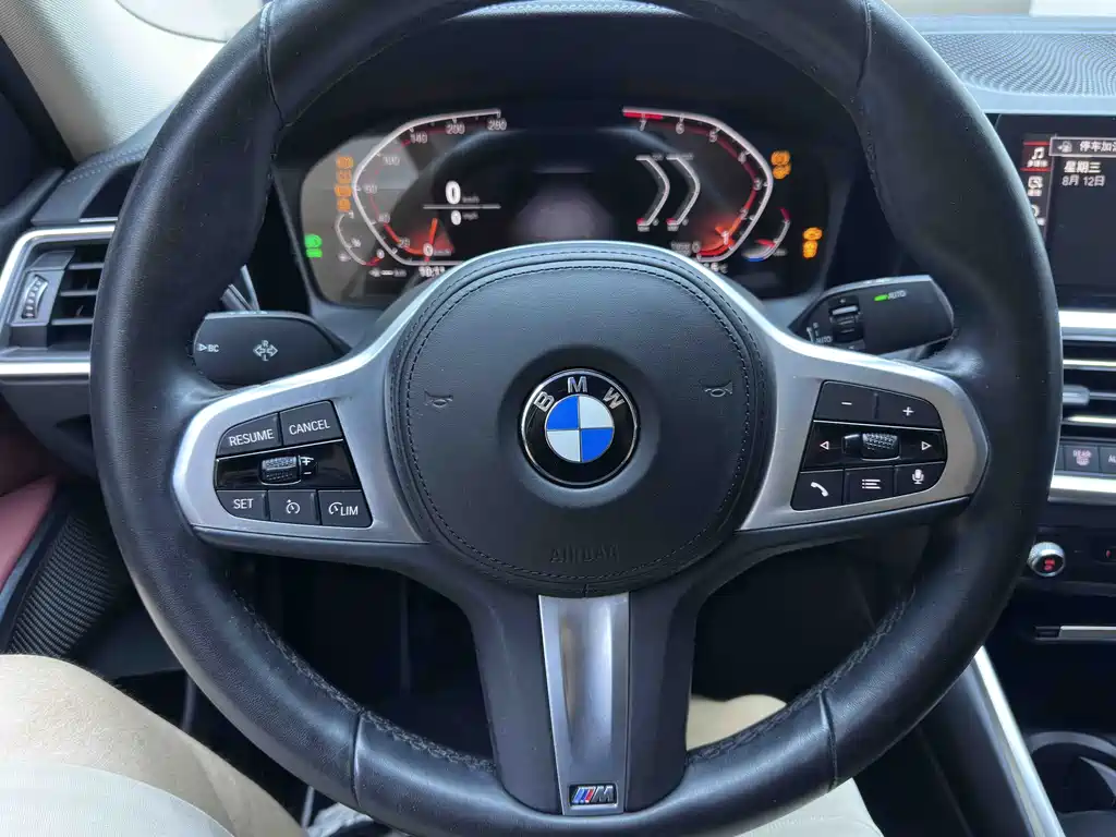 BMW 3 Series 2022 — фото 10