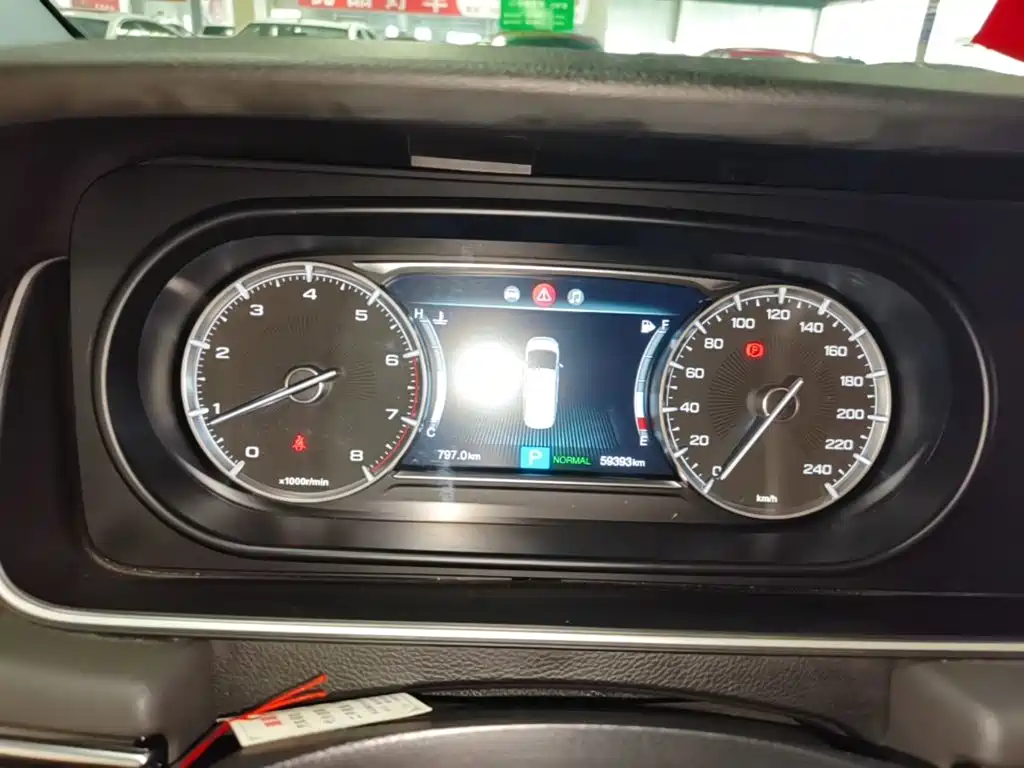 GAC Trumpchi M6 2021 — фото 12