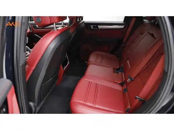 Porsche Cayenne 2023