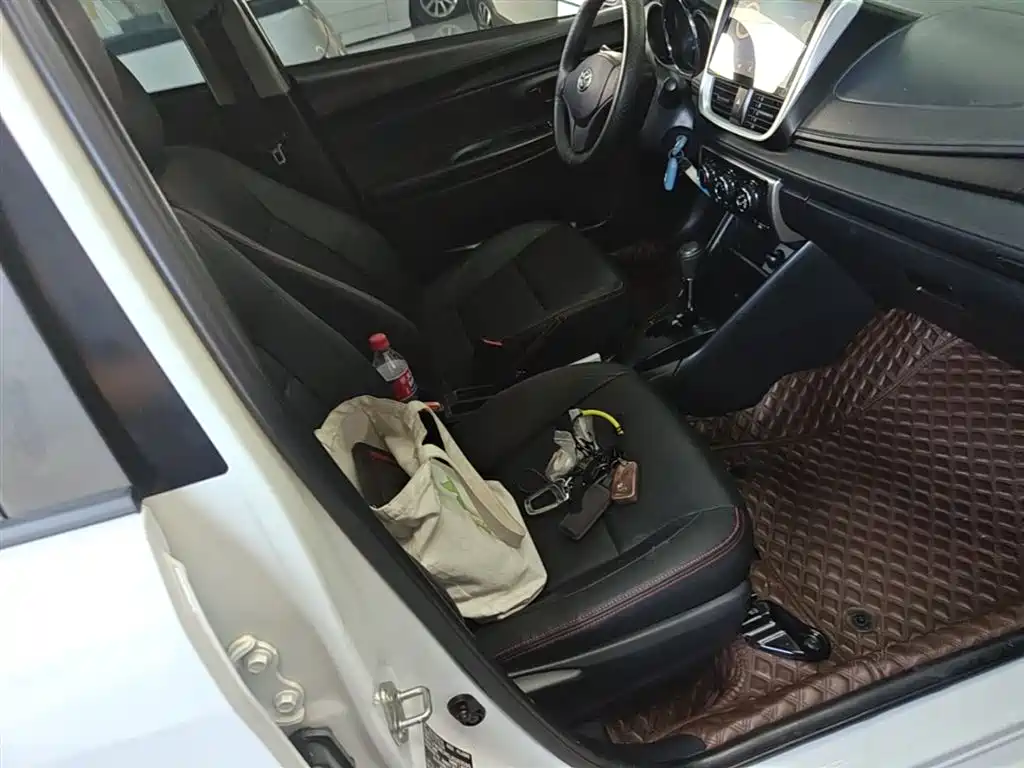 Toyota Vios FS 2018 — фото 25