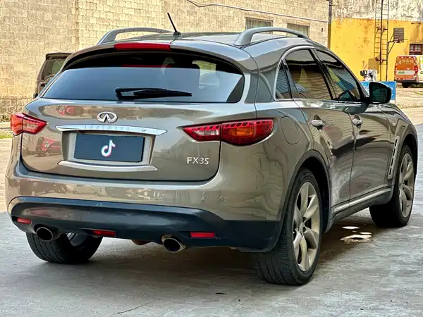 Infiniti FX 2009