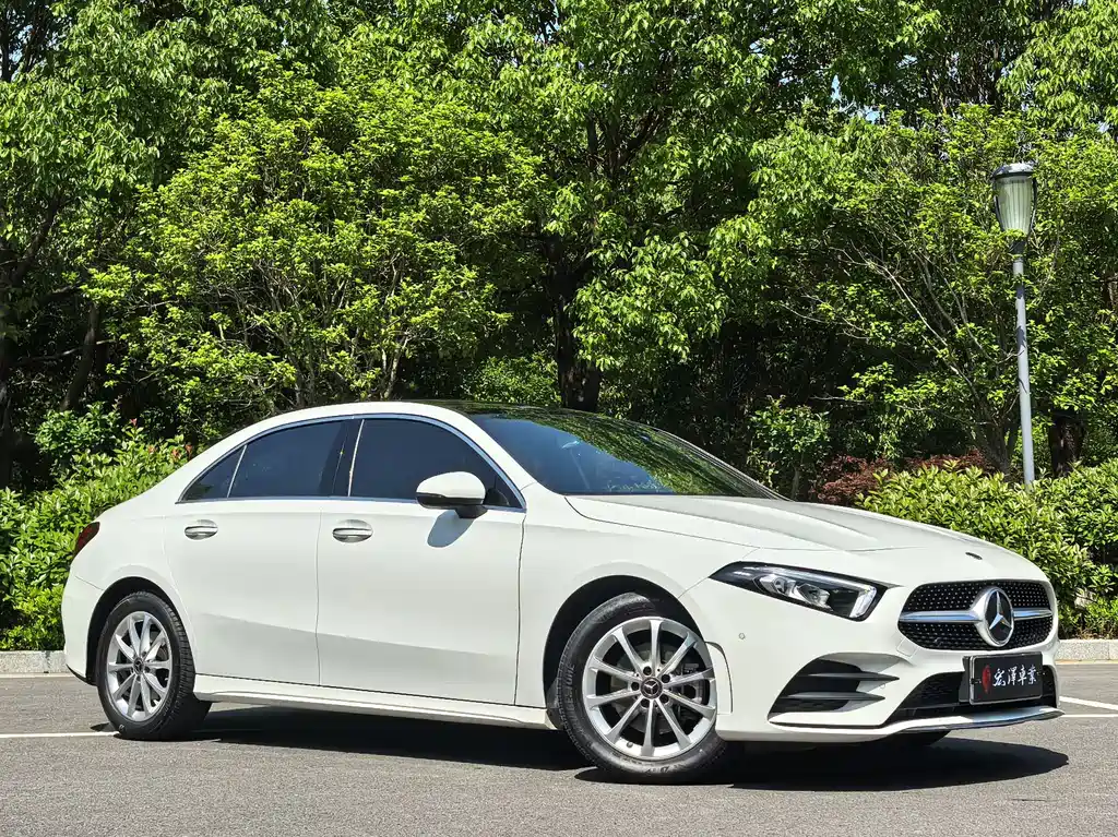 Mercedes-Benz A-Class 2021 — фото 3