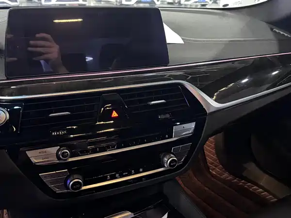 BMW 5 Series 2018