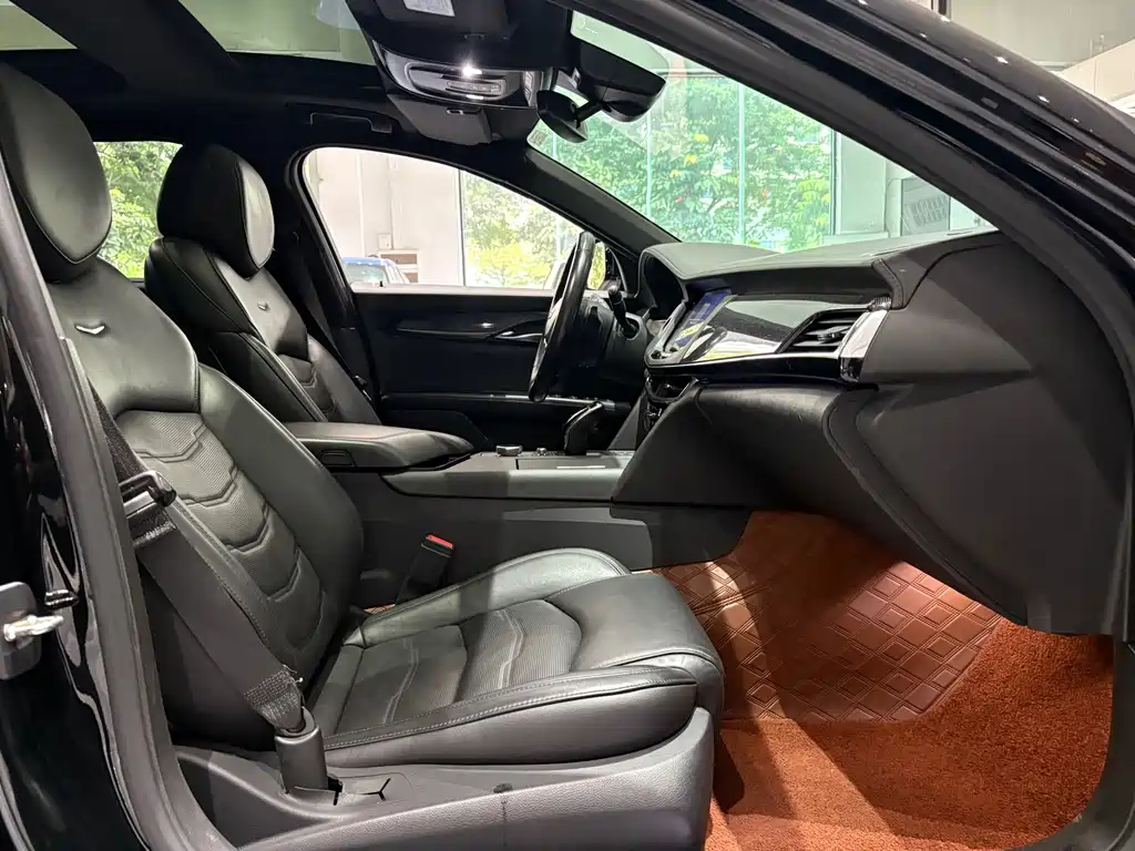 Cadillac CT6 2020 — фото 18
