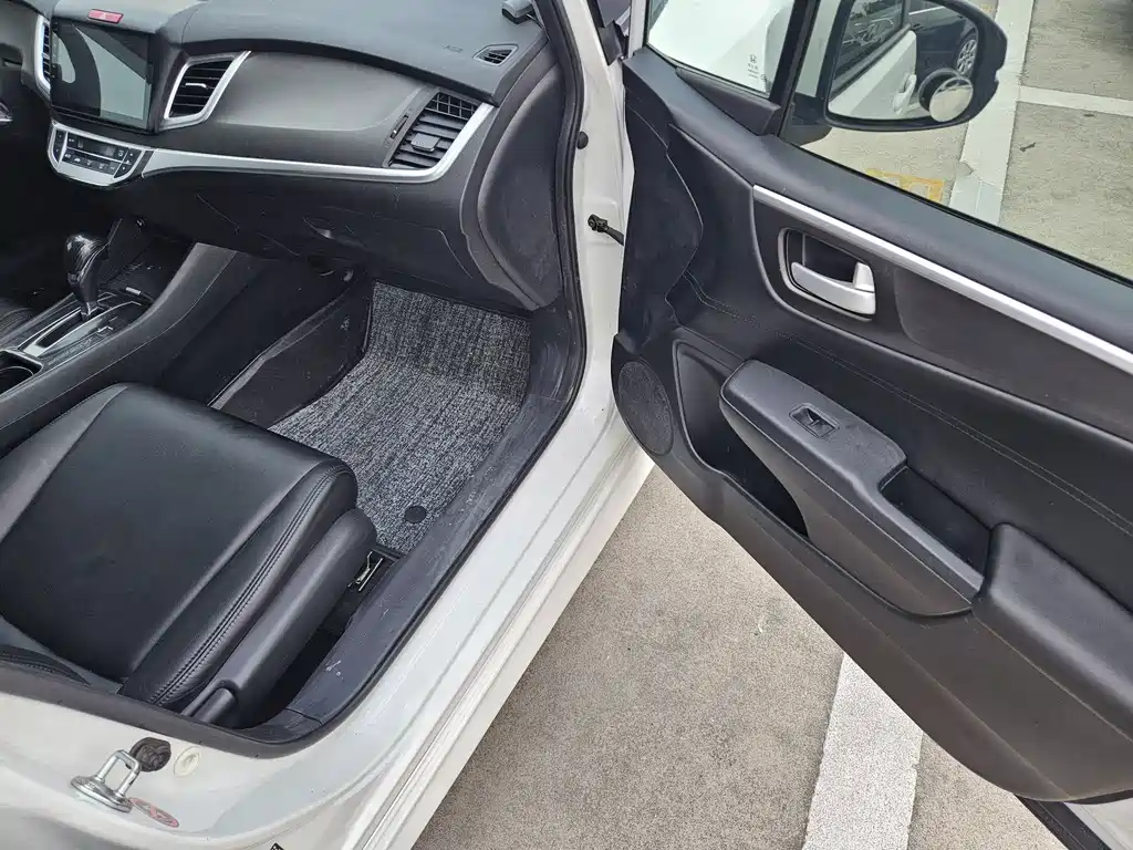 Honda Jade 2017 — фото 17