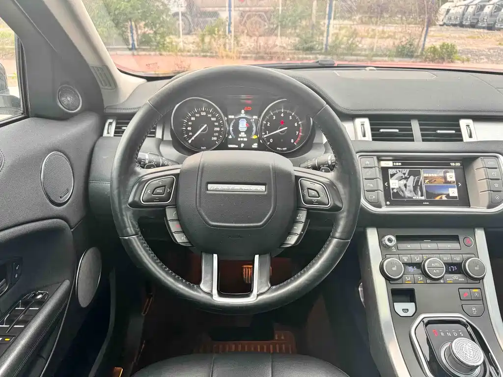 Land Rover Evoque 2017 — фото 13
