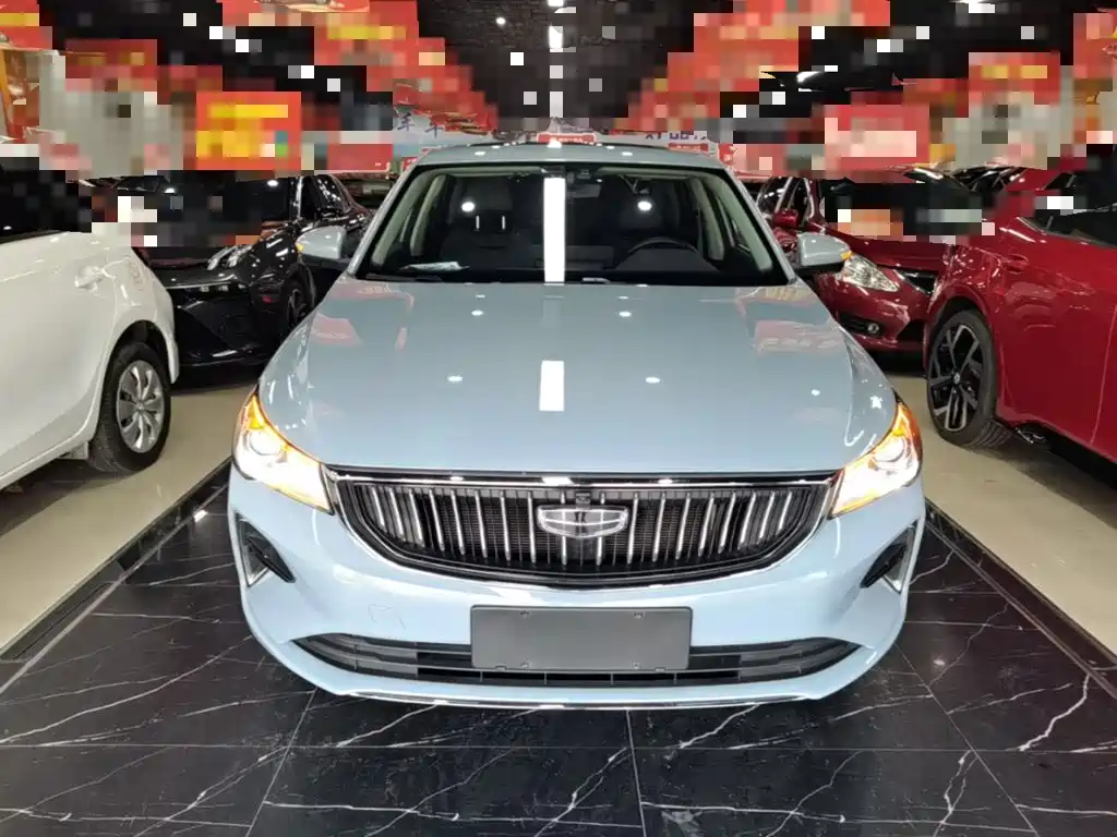 Geely Emgrand 2023