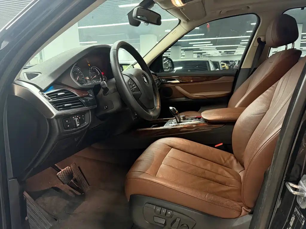 BMW X5 2018 — фото 10
