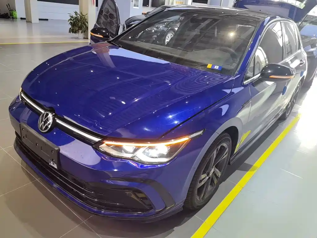 Volkswagen Golf 2021
