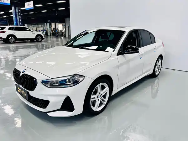 BMW 1 Series 2022