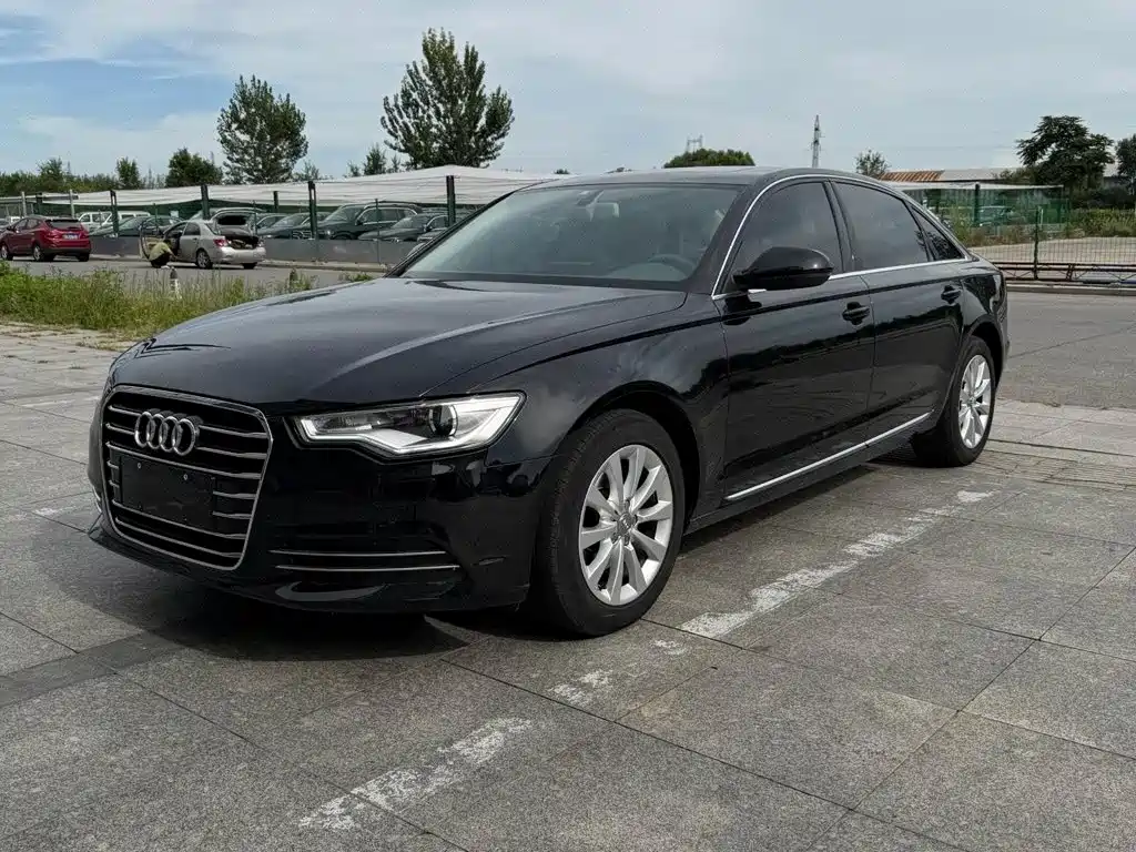 Audi A6L 2013 — фото 1