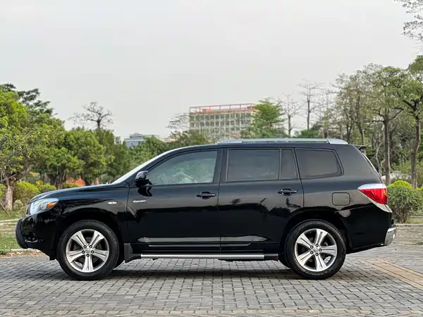 Toyota Highlander 2011