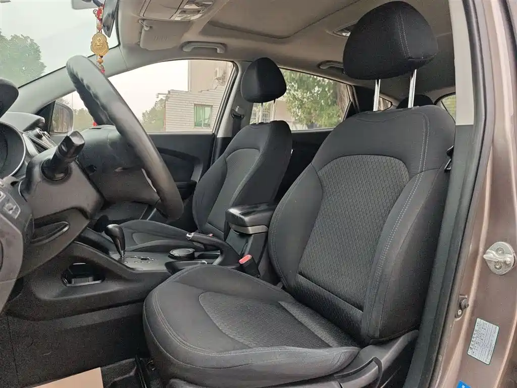 Hyundai ix35 2016 — фото 15