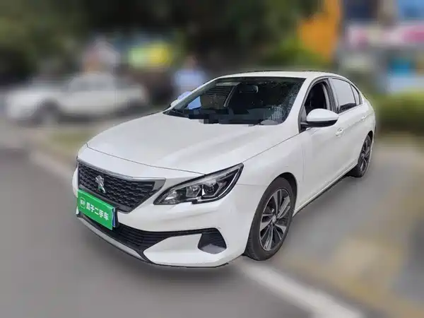 Peugeot 408 2021