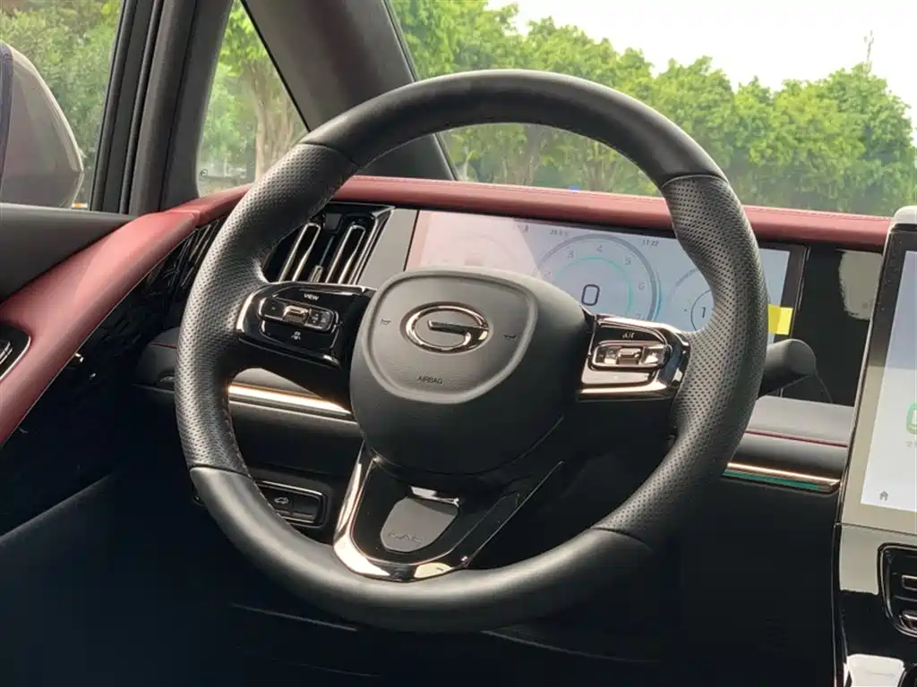 GAC Motor Trumpchi M8 2023 — фото 17