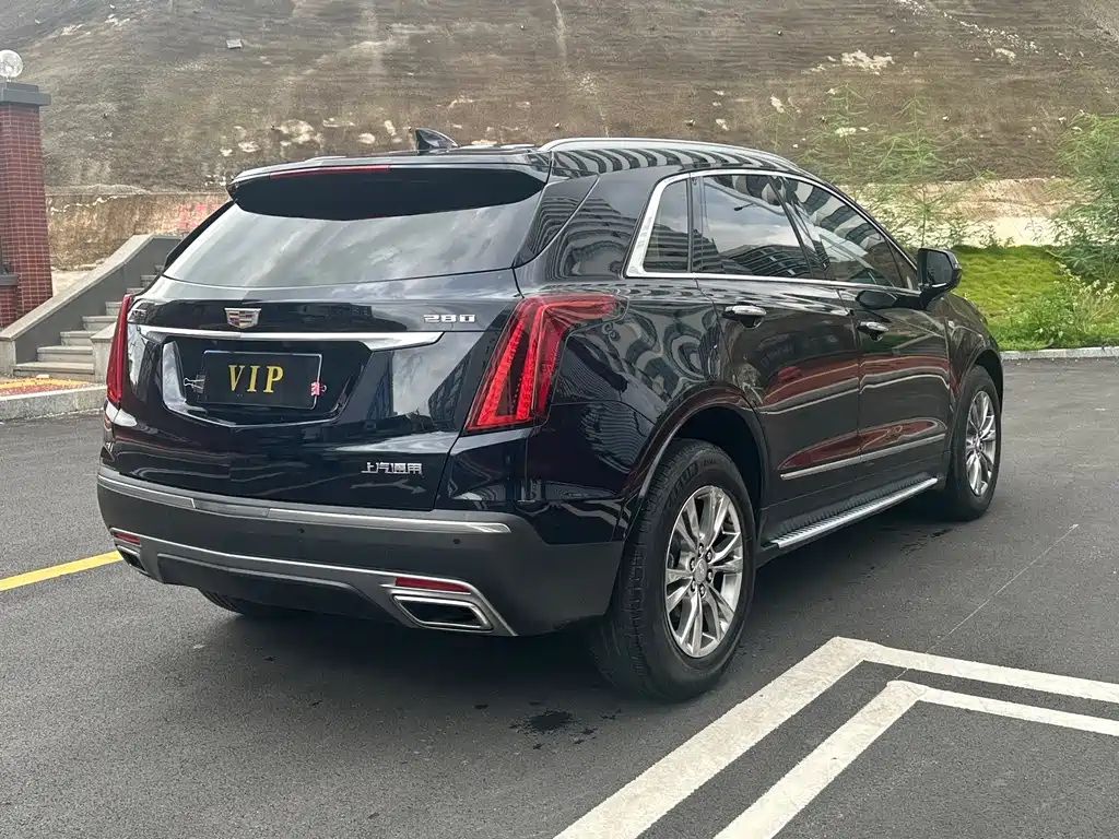 Cadillac XT5 2020 — фото 6