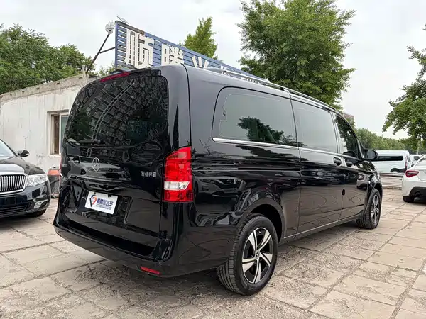 Mercedes-Benz Vito 2025