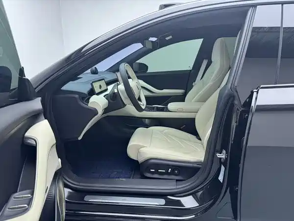 NIO ET5T 2025
