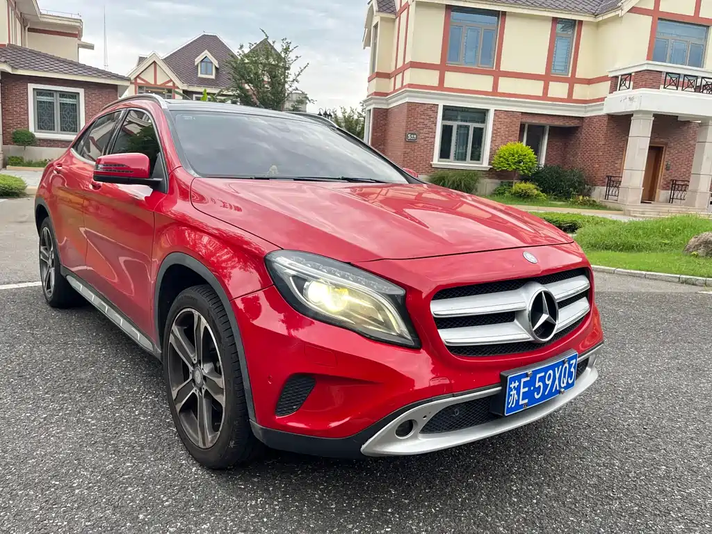 Mercedes-Benz GLA 2016