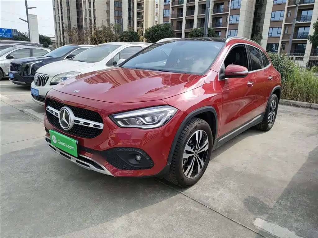 Mercedes-Benz GLA 2021
