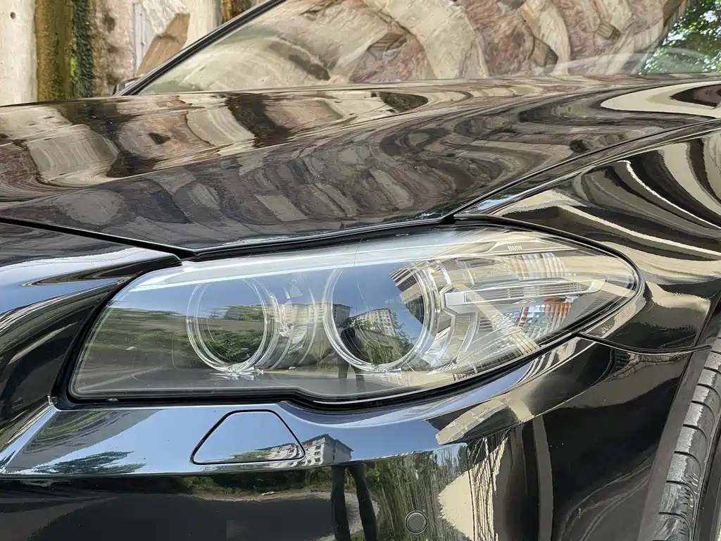 BMW 5 Series 2014 — фото 9