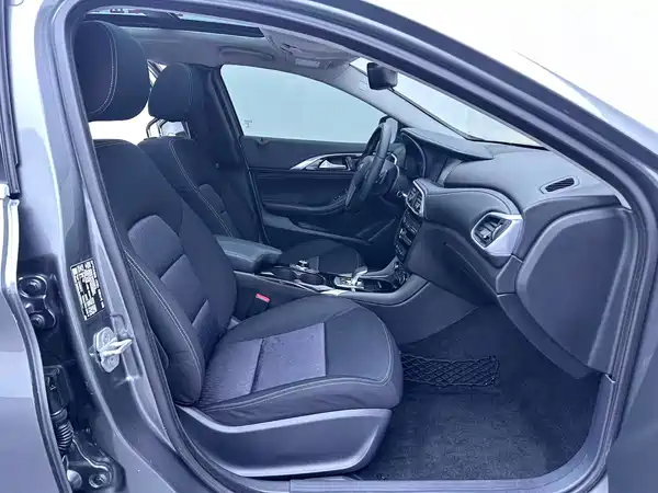 Infiniti QX30 2019
