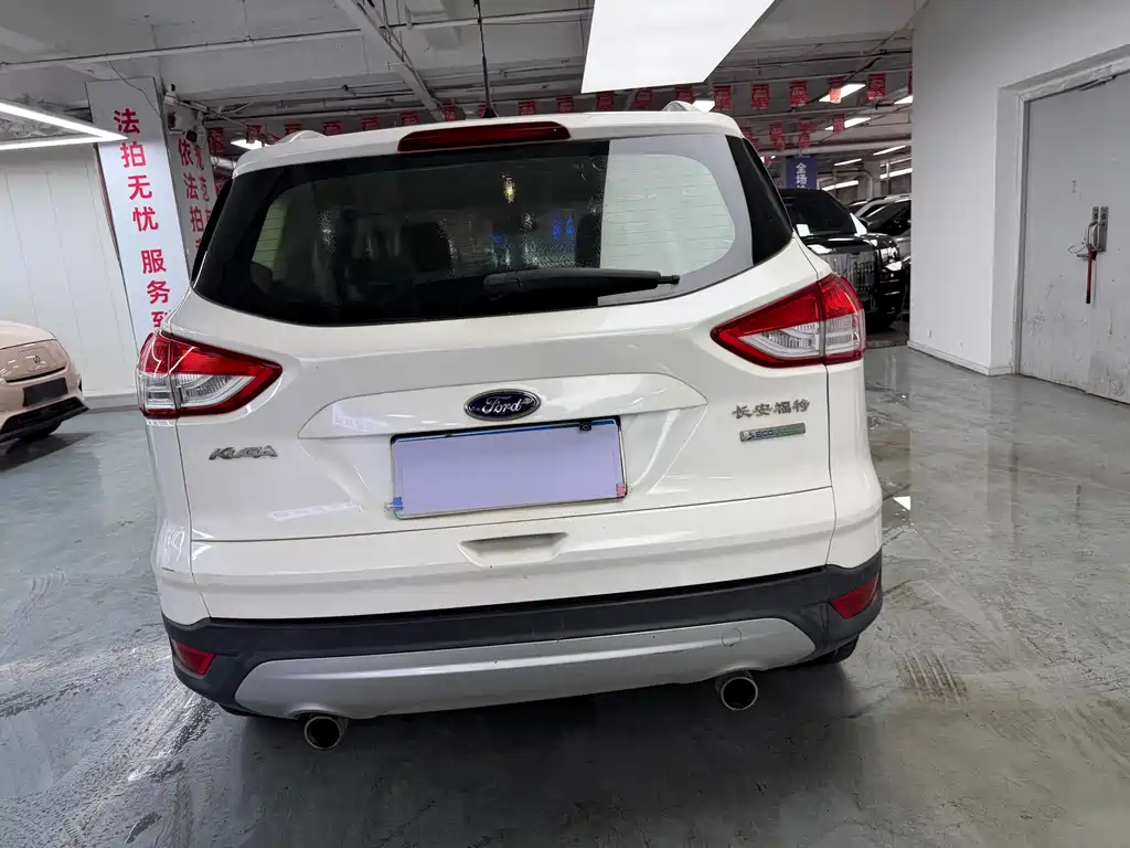 Ford Kuga 2015 — фото 11