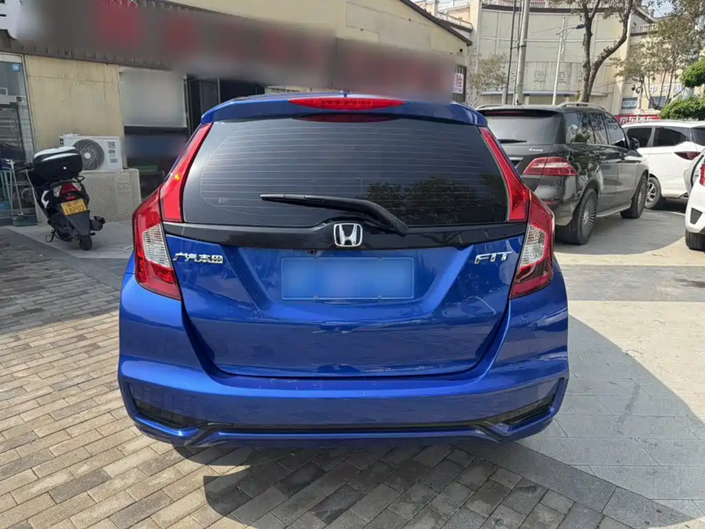Honda Fit 2018 — фото 6